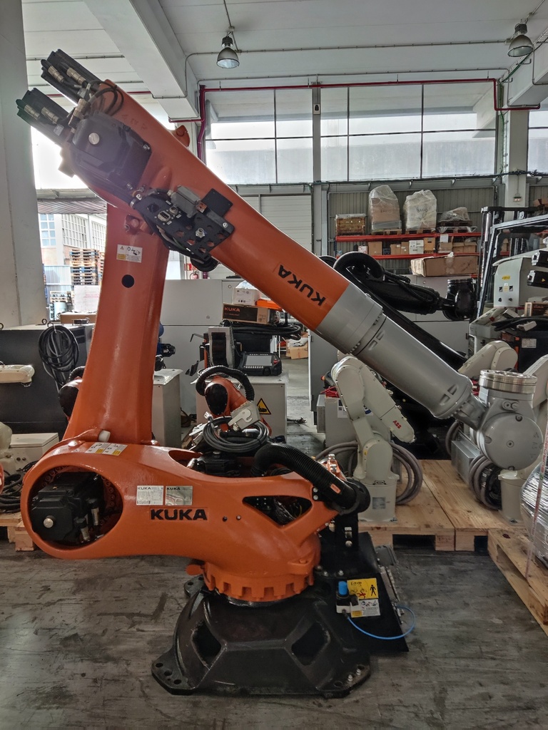 KUKA KR 120 R3900 ULTRA